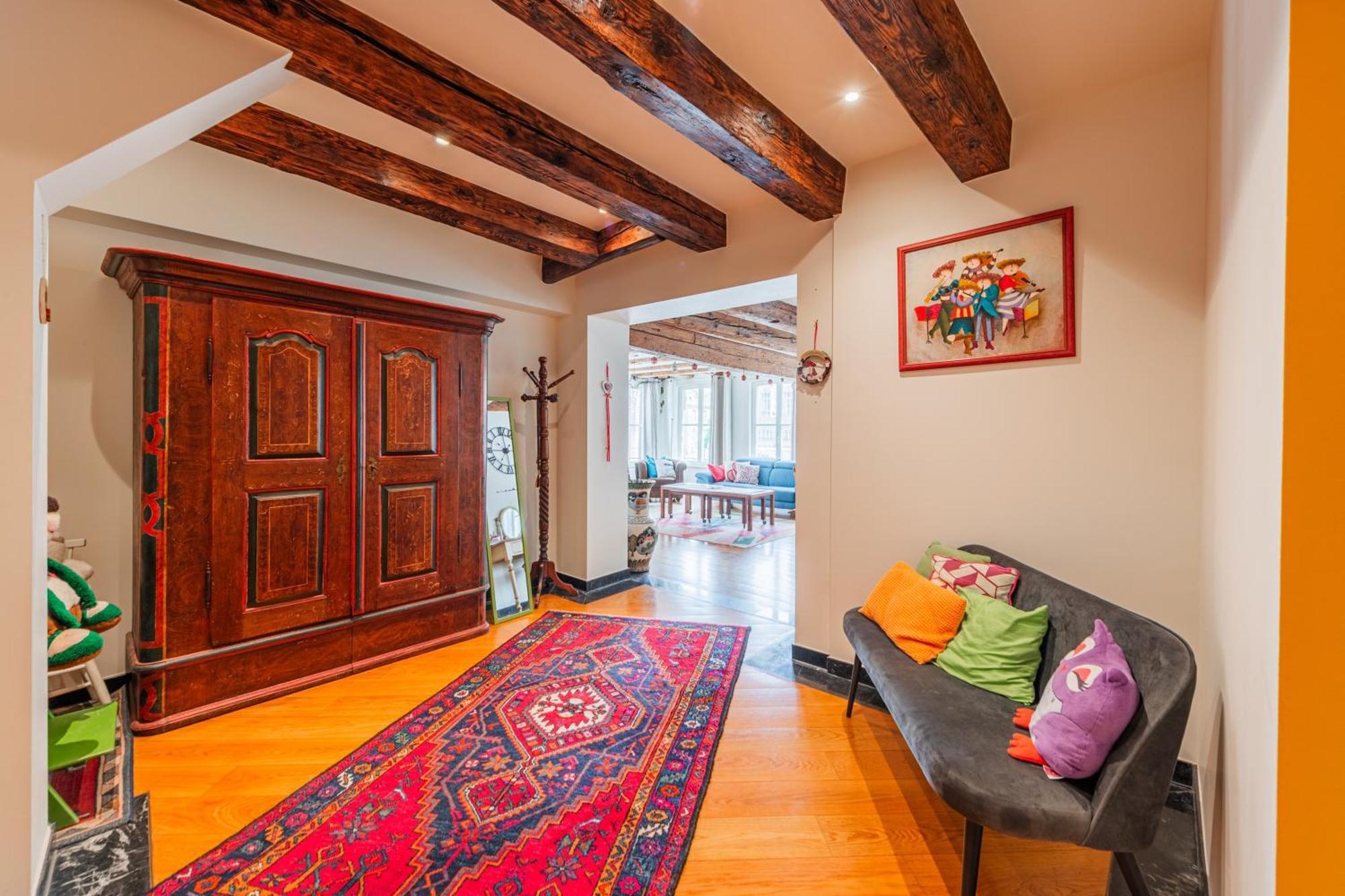 Apartment La Place De La Cathedrale - Superbe Appt Face A La Cathedrale
